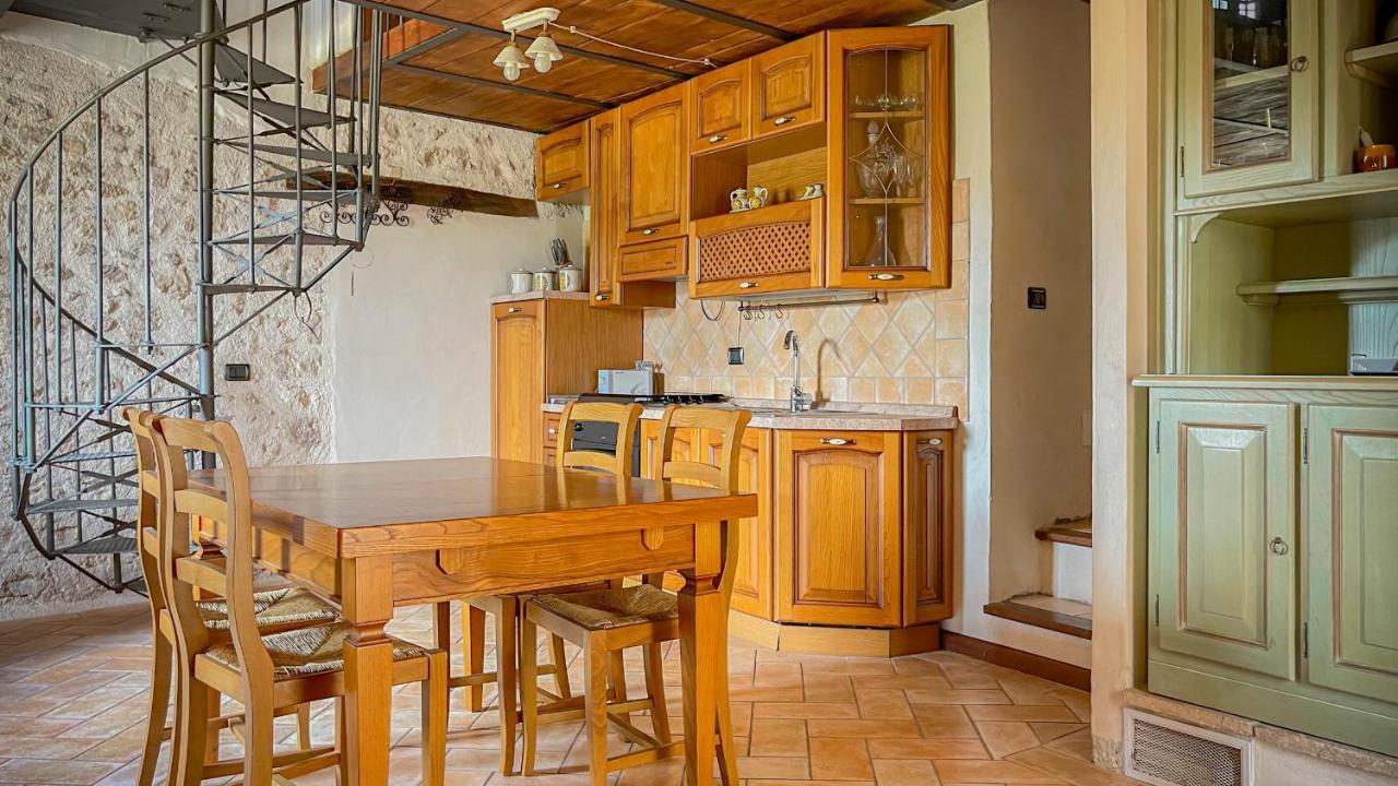 Апарт отель Borgo San Valentino Arrone Экстерьер фото