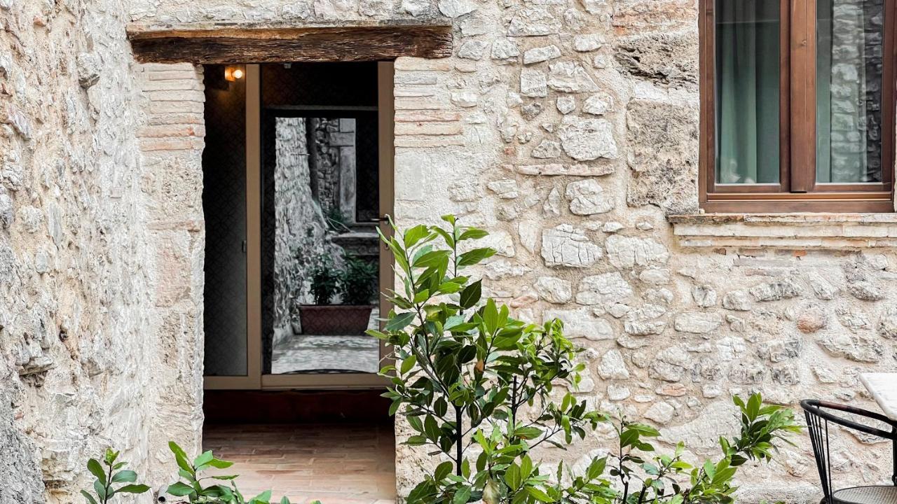 Апарт отель Borgo San Valentino Arrone Экстерьер фото