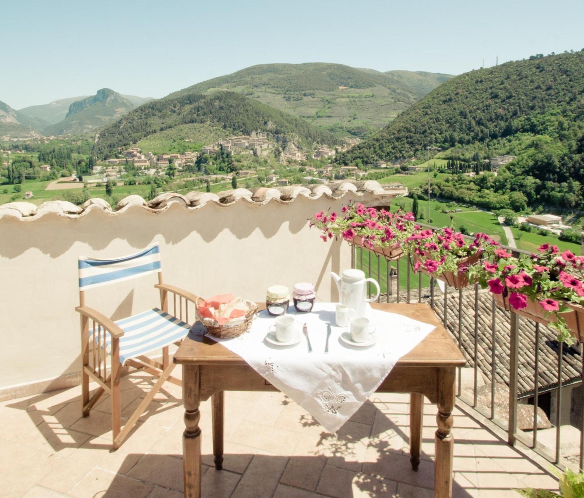 Апарт отель Borgo San Valentino Arrone Экстерьер фото